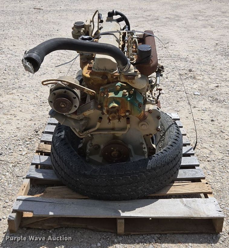 image for item EN3644 John Deere 4039DF001 engine