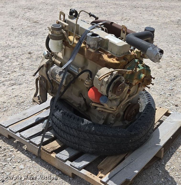 image for item EN3644 John Deere 4039DF001 engine