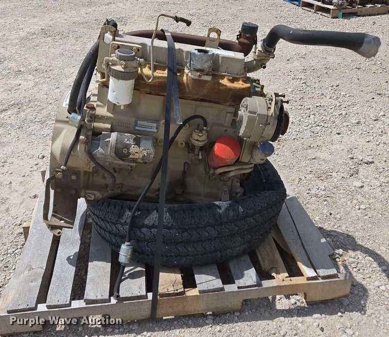 image for item EN3644 John Deere 4039DF001 engine