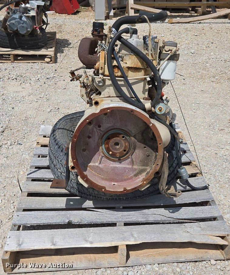 image for item EN3644 John Deere 4039DF001 engine