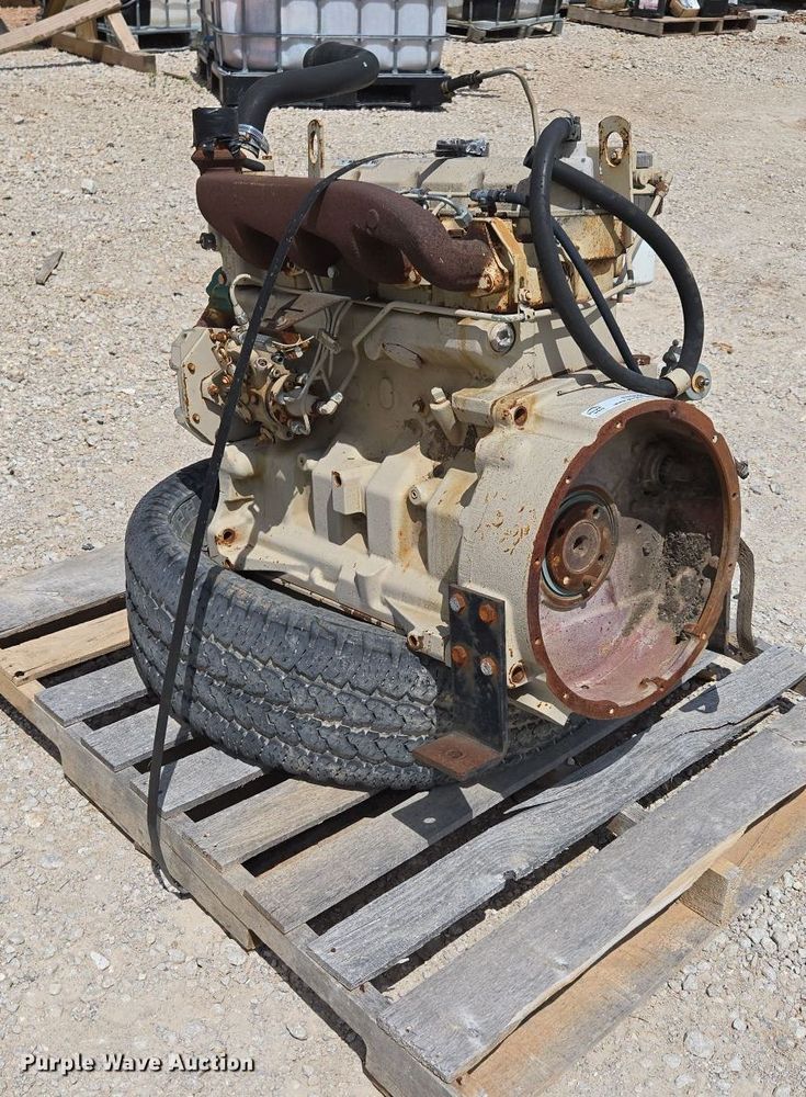 image for item EN3644 John Deere 4039DF001 engine