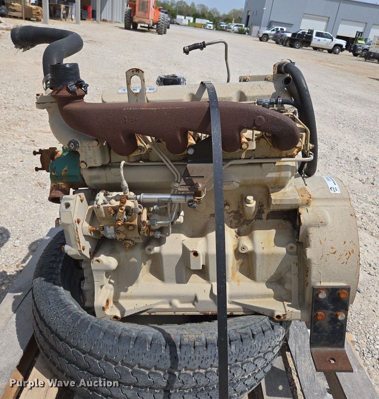 image for item EN3644 John Deere 4039DF001 engine