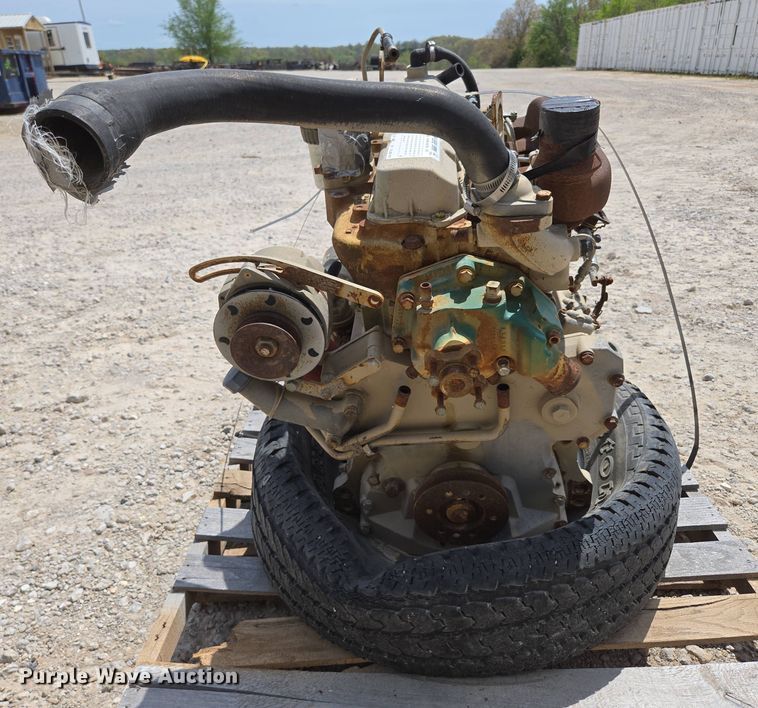 image for item EN3644 John Deere 4039DF001 engine
