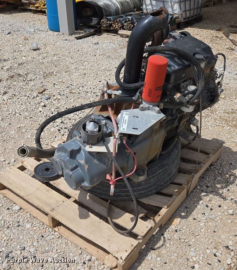 image for item EN3645 John Deere 4024TF270C engine