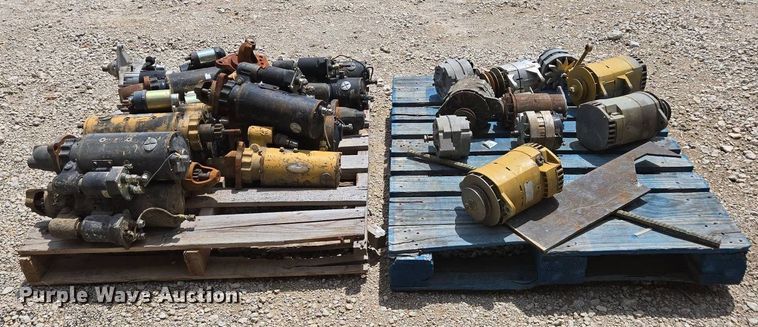 image for item EN3646 Heavy equipment parts