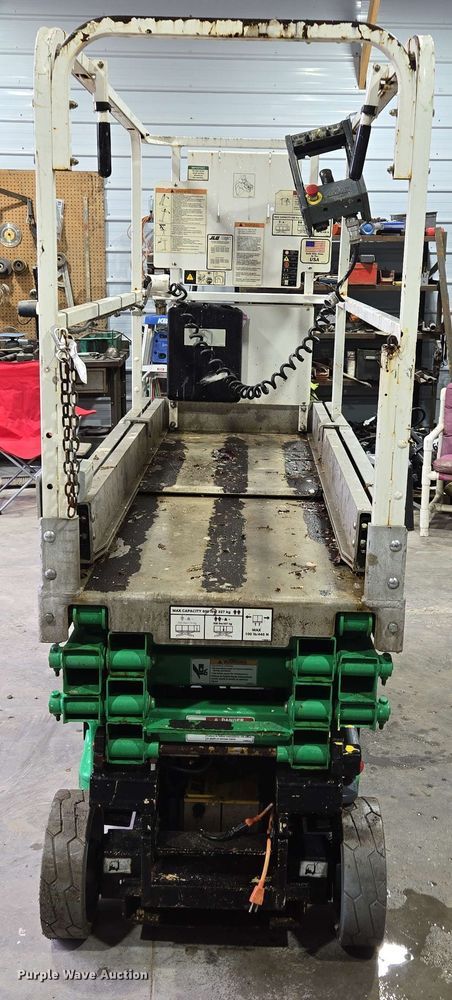 image for item EN3695 2008 JLG 1930ES scissor lift