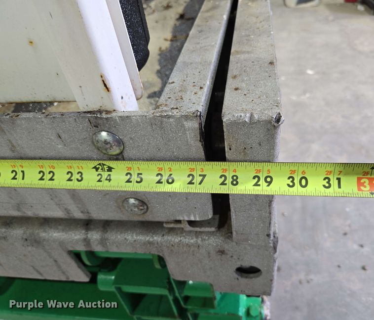 image for item EN3695 2008 JLG 1930ES scissor lift