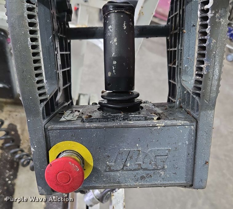 image for item EN3695 2008 JLG 1930ES scissor lift