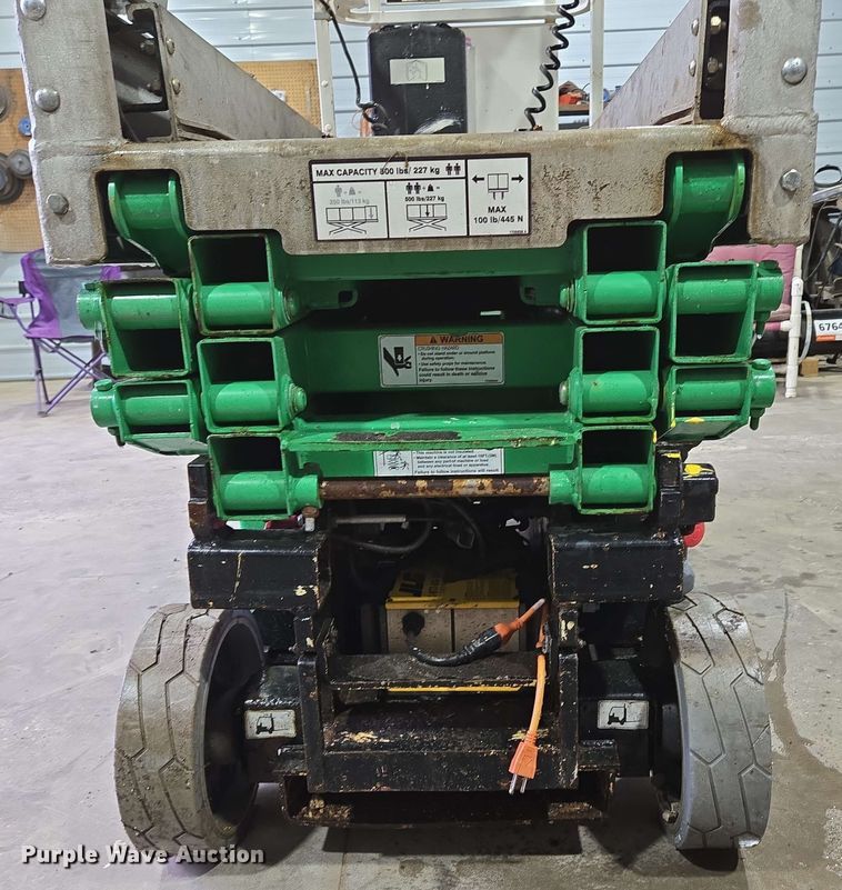 image for item EN3695 2008 JLG 1930ES scissor lift