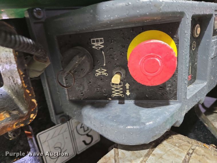 image for item EN3695 2008 JLG 1930ES scissor lift