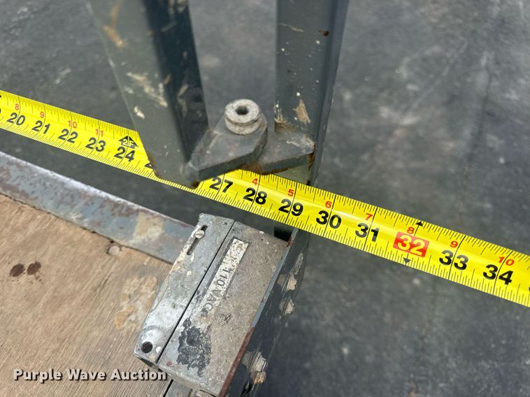 image for item EN4506 1997 Marklift CH20NEP scissor lift