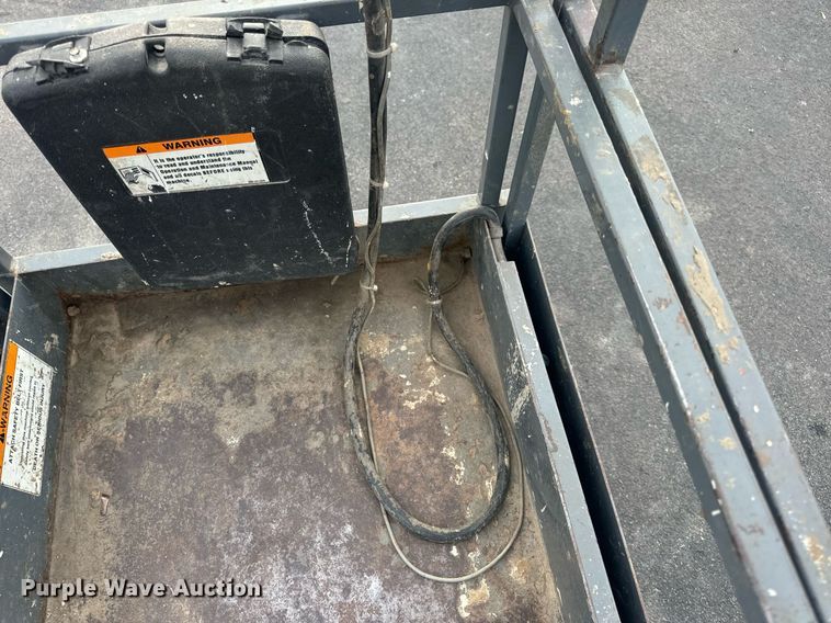 image for item EN4506 1997 Marklift CH20NEP scissor lift