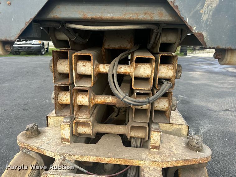 image for item EN4506 1997 Marklift CH20NEP scissor lift