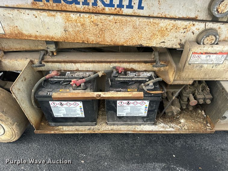 image for item EN4506 1997 Marklift CH20NEP scissor lift