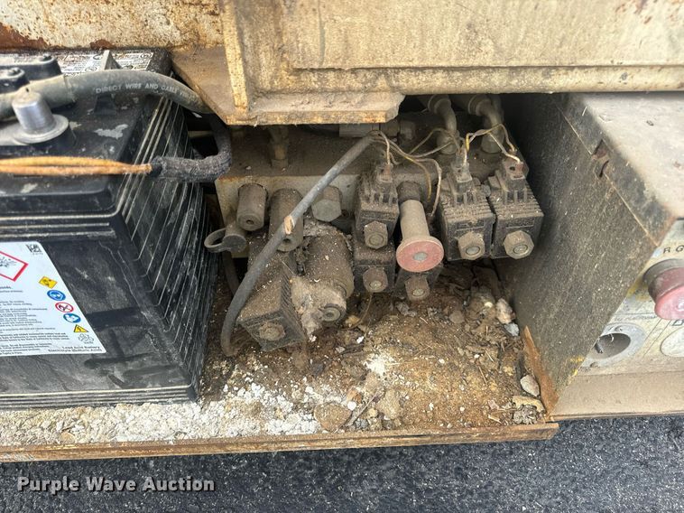 image for item EN4506 1997 Marklift CH20NEP scissor lift