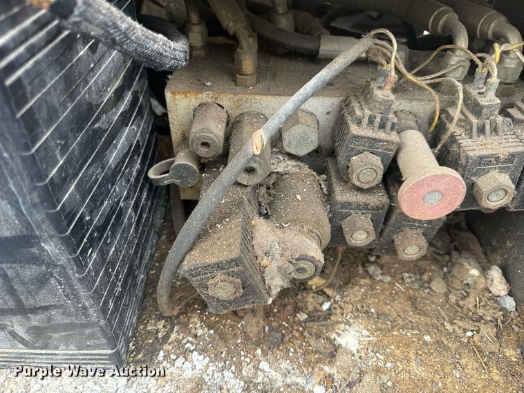 image for item EN4506 1997 Marklift CH20NEP scissor lift