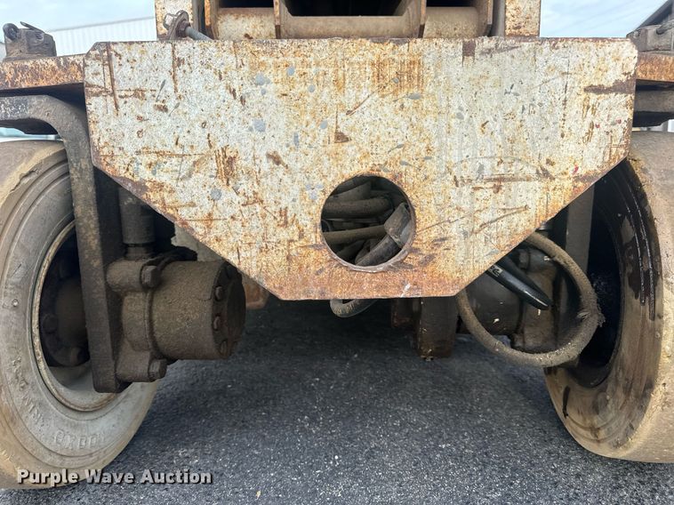 image for item EN4506 1997 Marklift CH20NEP scissor lift