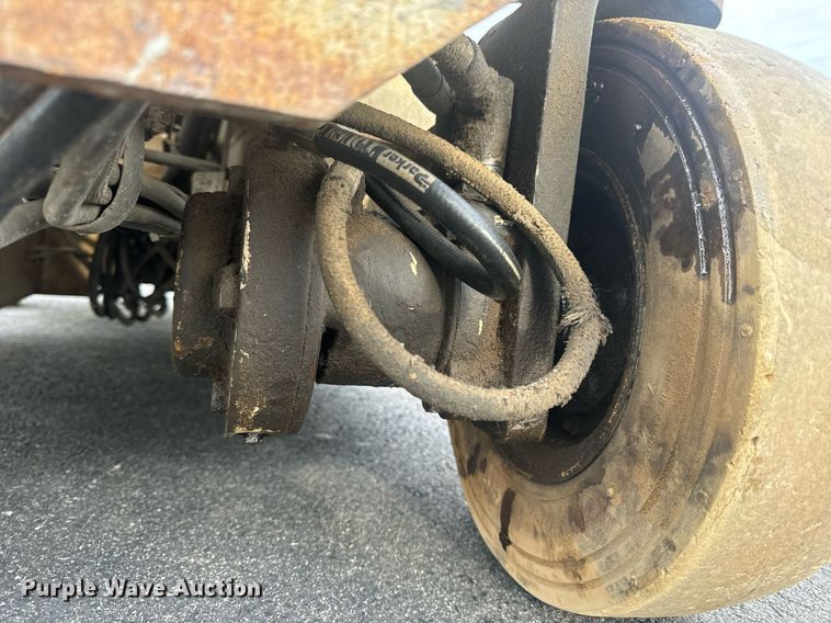 image for item EN4506 1997 Marklift CH20NEP scissor lift