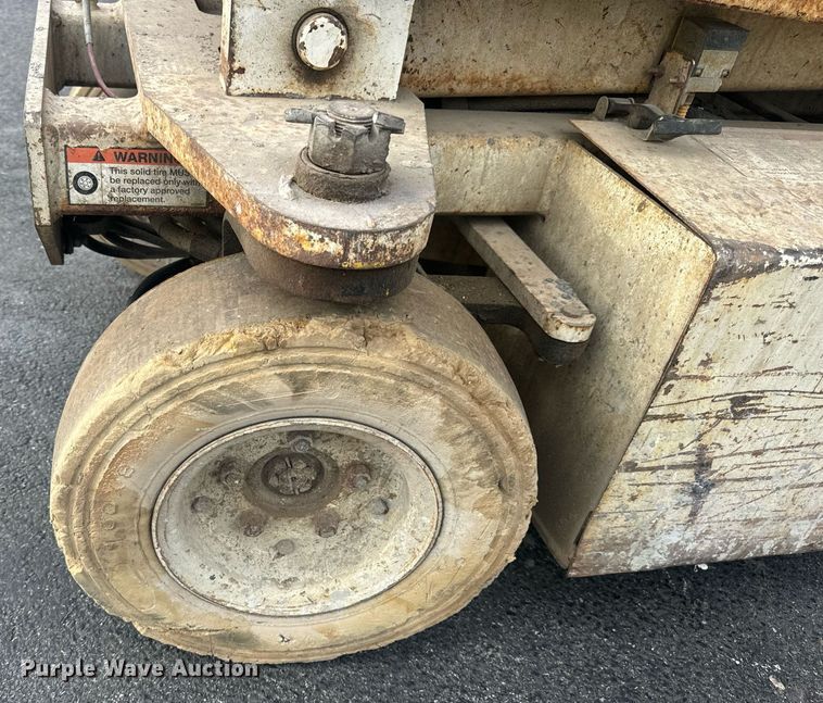 image for item EN4506 1997 Marklift CH20NEP scissor lift