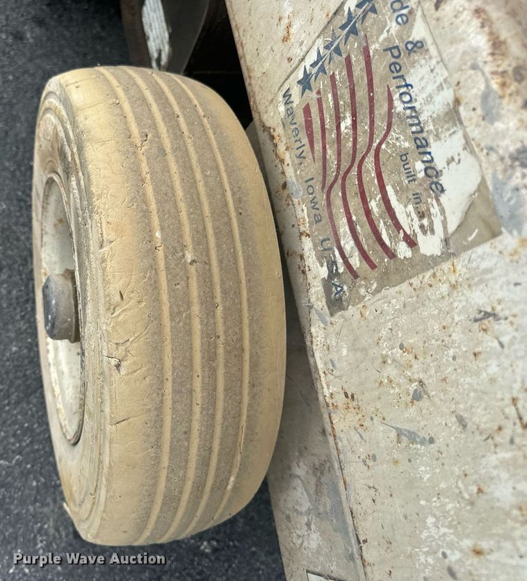 image for item EN4506 1997 Marklift CH20NEP scissor lift