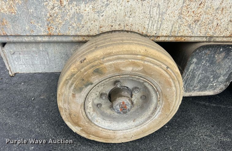 image for item EN4506 1997 Marklift CH20NEP scissor lift