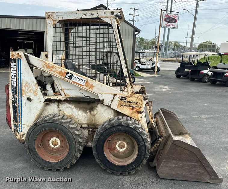 image for item EN4511 Bobcat M-700 skid steer loader