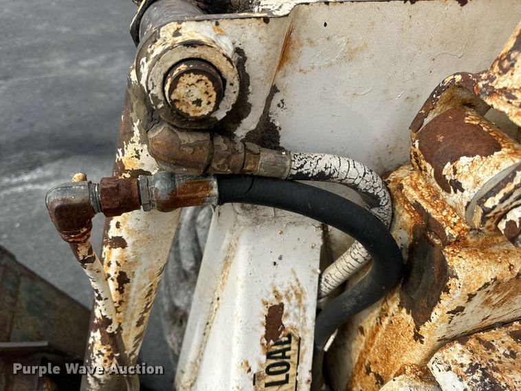 image for item EN4511 Bobcat M-700 skid steer loader