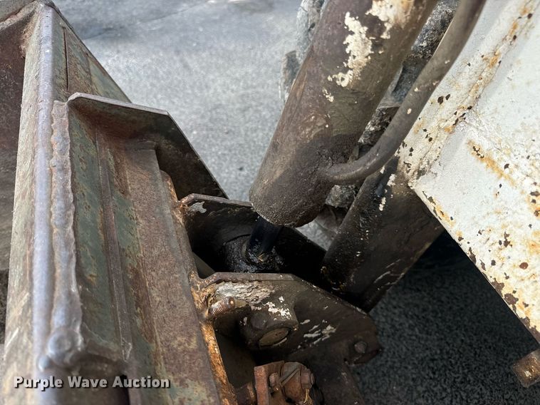 image for item EN4511 Bobcat M-700 skid steer loader