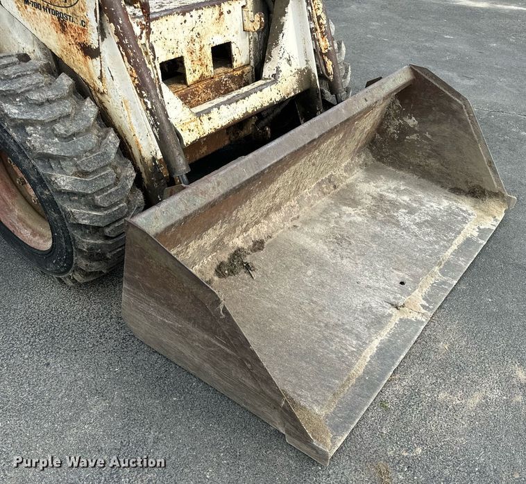 image for item EN4511 Bobcat M-700 skid steer loader