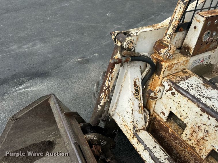 image for item EN4511 Bobcat M-700 skid steer loader