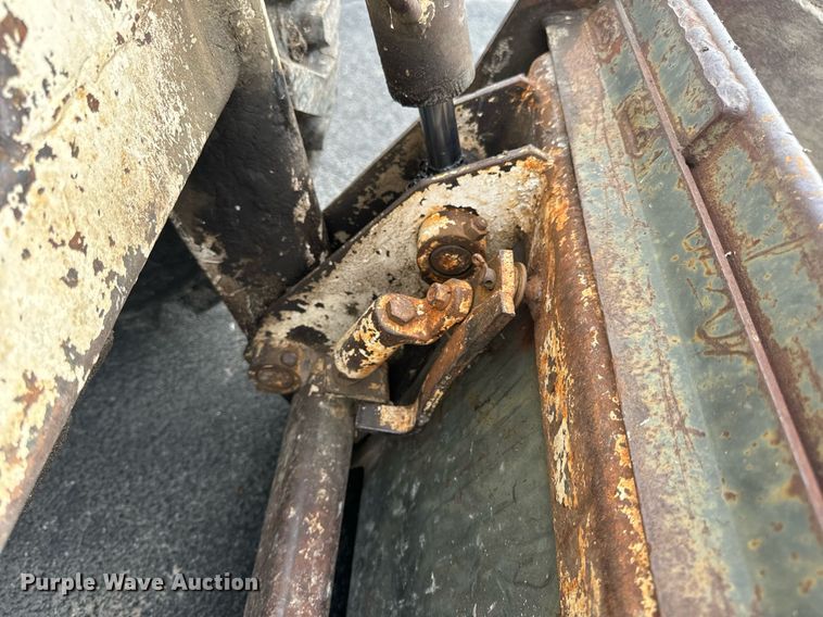 image for item EN4511 Bobcat M-700 skid steer loader