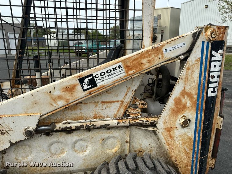 image for item EN4511 Bobcat M-700 skid steer loader