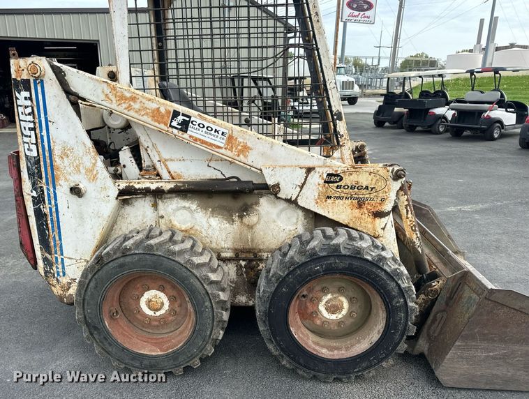 image for item EN4511 Bobcat M-700 skid steer loader