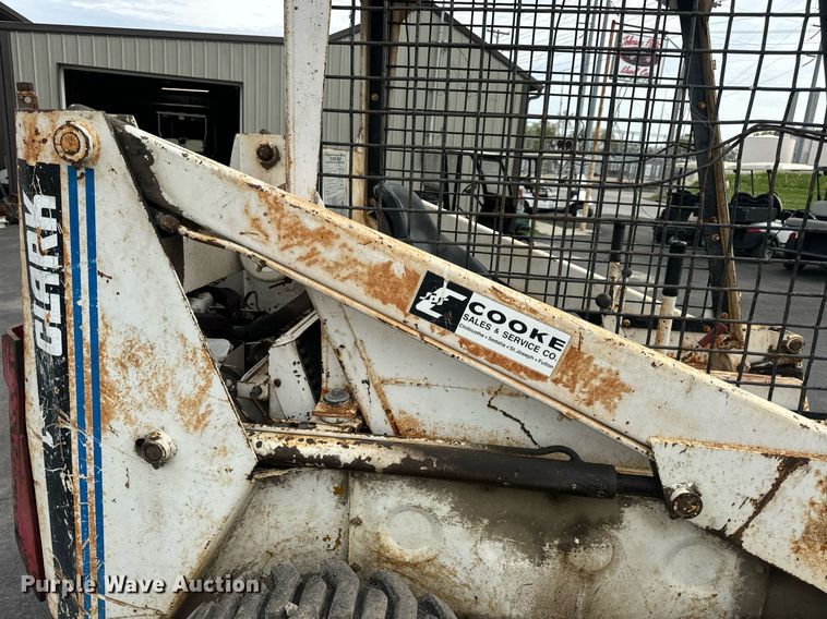 image for item EN4511 Bobcat M-700 skid steer loader