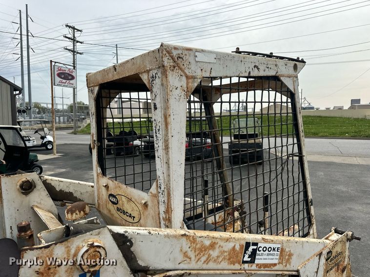 image for item EN4511 Bobcat M-700 skid steer loader