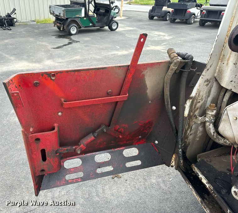 image for item EN4511 Bobcat M-700 skid steer loader