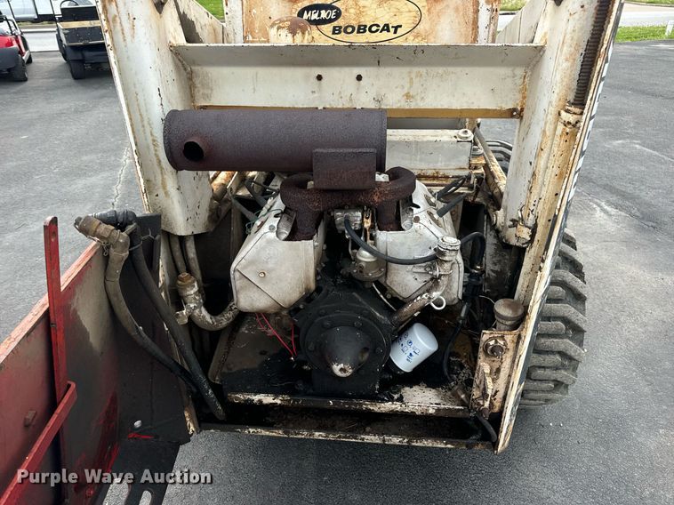 image for item EN4511 Bobcat M-700 skid steer loader