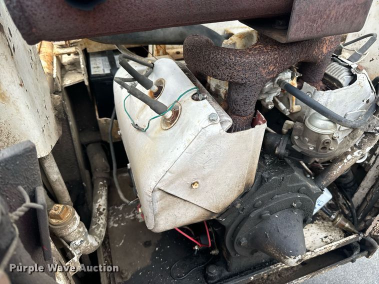 image for item EN4511 Bobcat M-700 skid steer loader