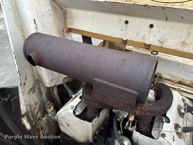 image for item EN4511 Bobcat M-700 skid steer loader