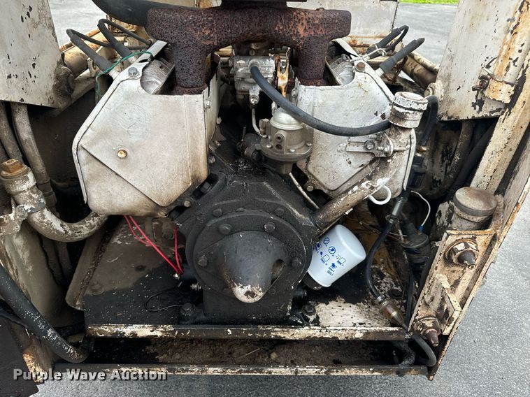 image for item EN4511 Bobcat M-700 skid steer loader