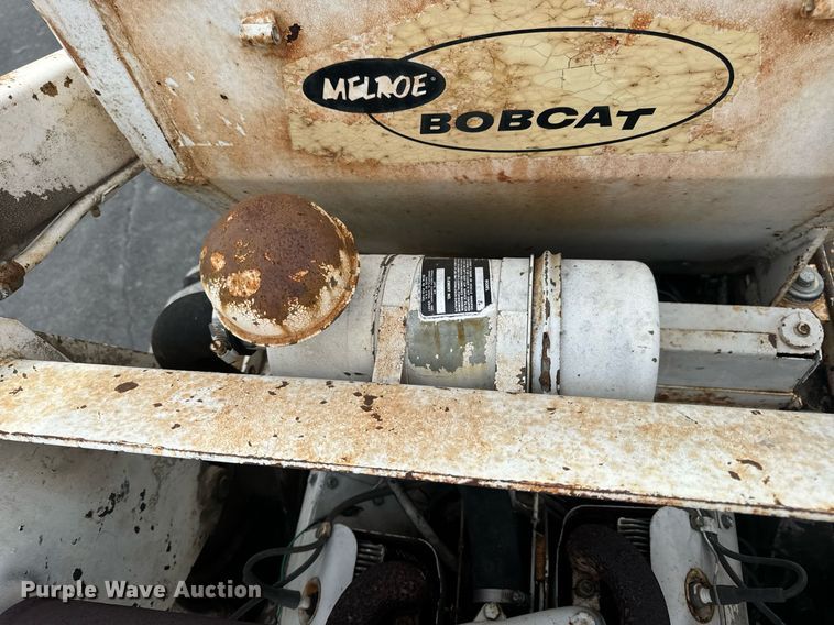 image for item EN4511 Bobcat M-700 skid steer loader