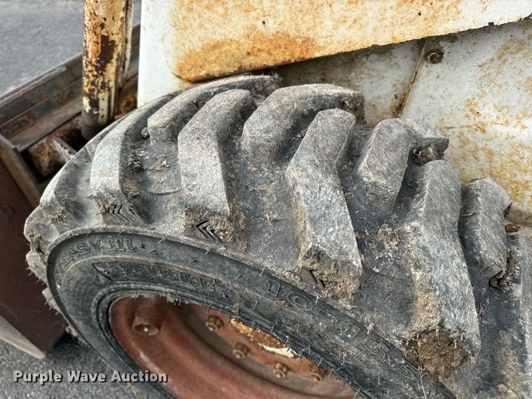 image for item EN4511 Bobcat M-700 skid steer loader