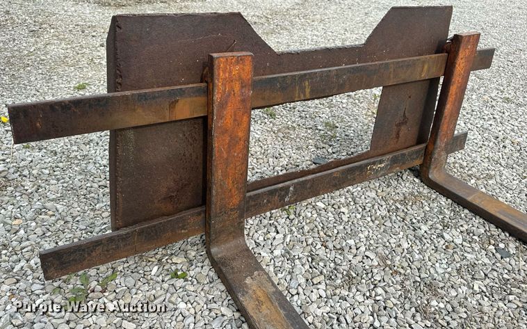 image for item EN4511 Bobcat M-700 skid steer loader