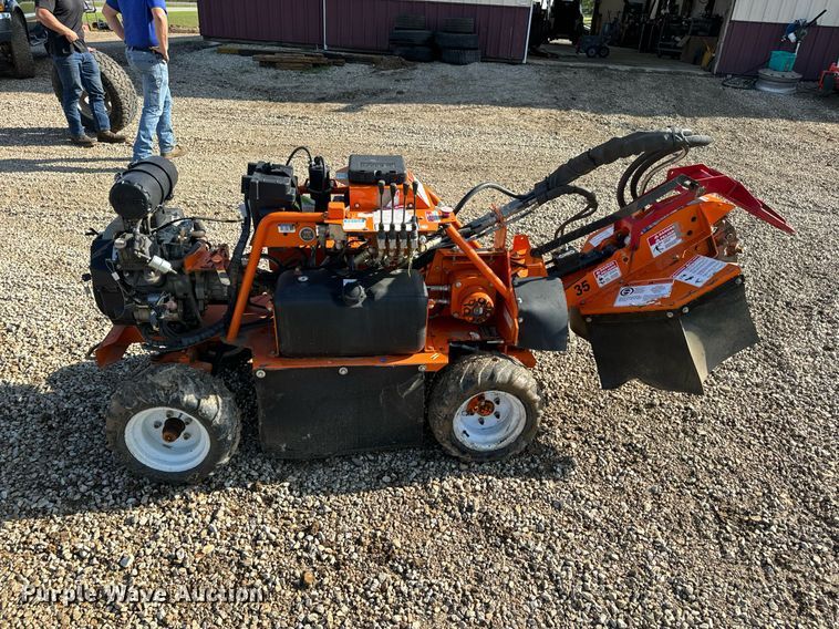image for item EN4514 Bandit 2250R stump grinder