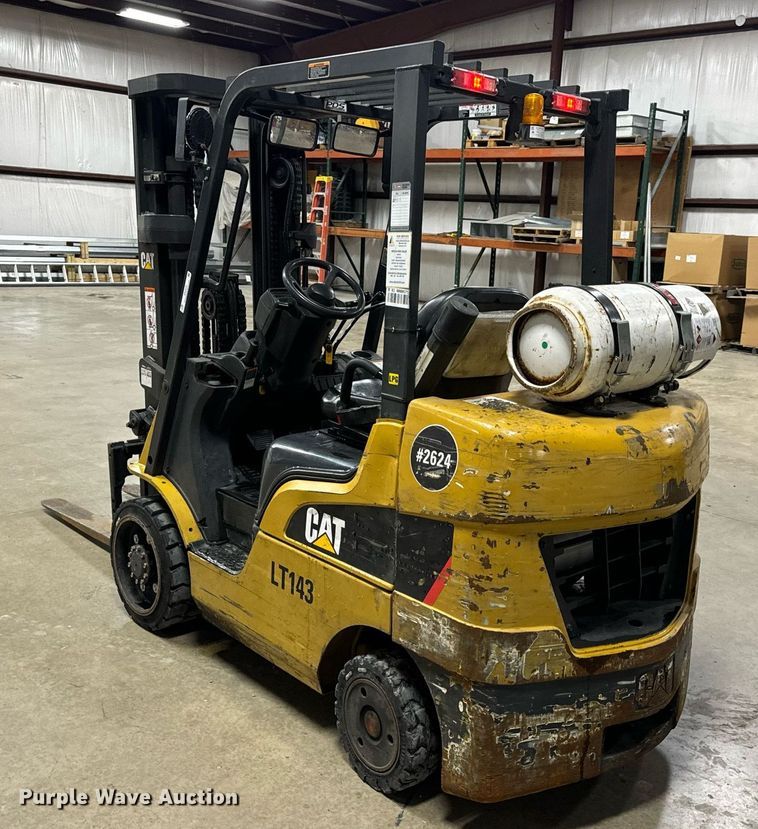 image for item EN4529 Caterpillar 2C6000 forklift