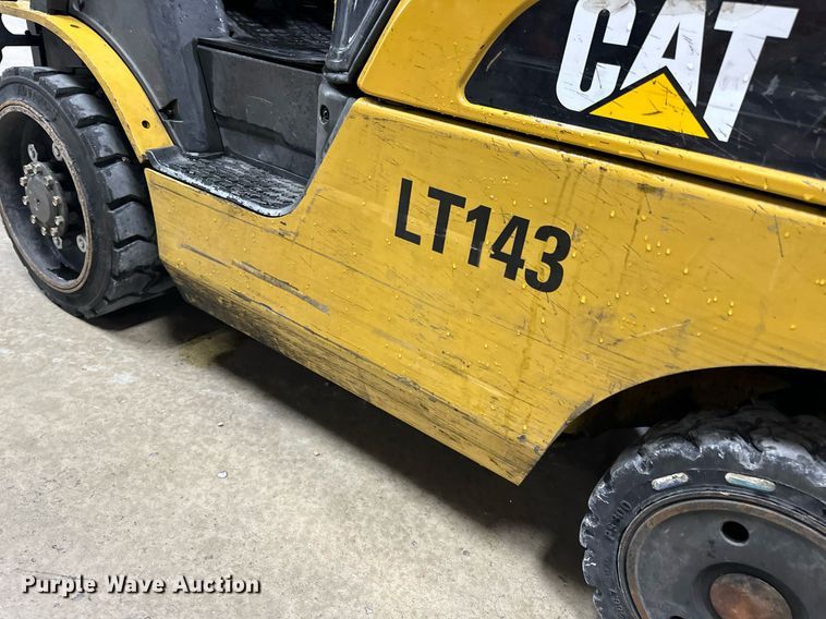 image for item EN4529 Caterpillar 2C6000 forklift
