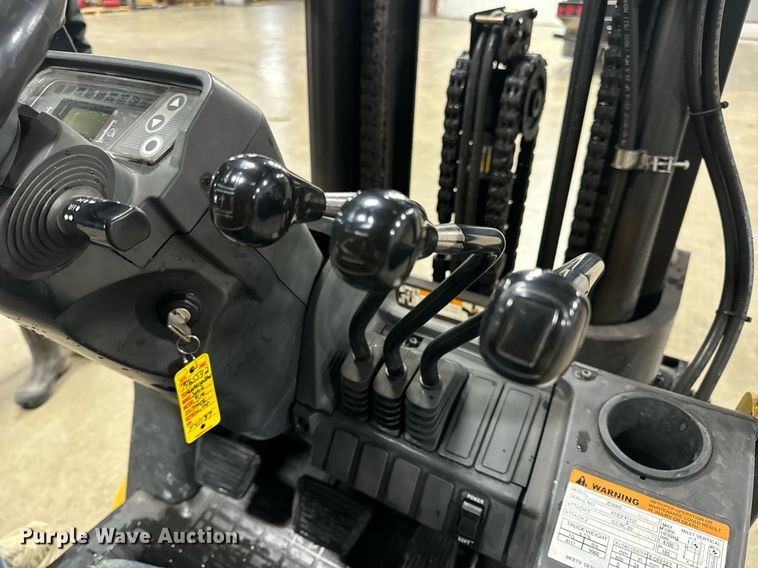 image for item EN4529 Caterpillar 2C6000 forklift