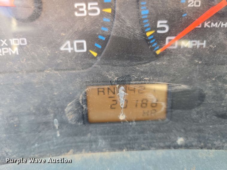 image for item EN8554 2004 International  4300 bucket truck