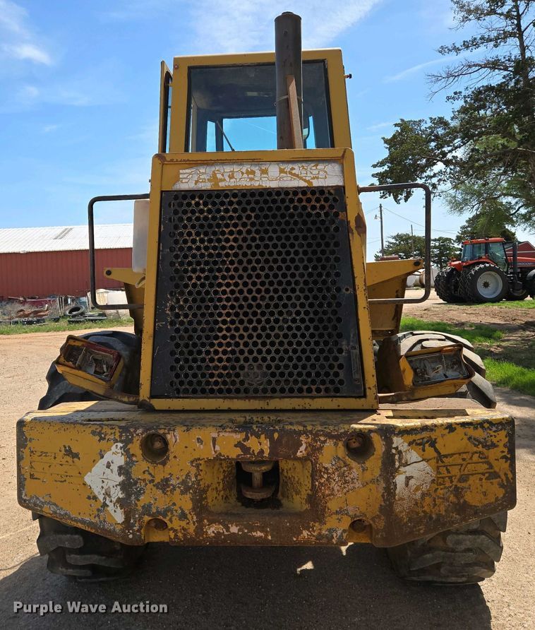 image for item EN8922 1988 Fiat-Allis FR10B wheel loader