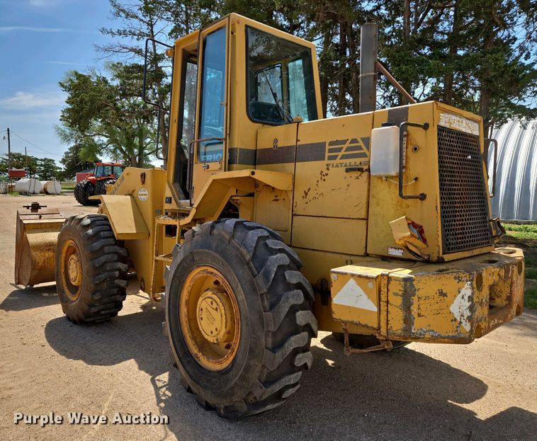 image for item EN8922 1988 Fiat-Allis FR10B wheel loader